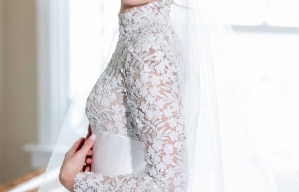 An Elegant New Year’s Eve Wedding at the Shore Focused on Faith & Family
