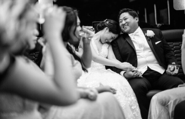 All White Florals & An Impressive First Dance at The Venetian