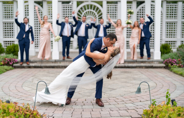They Chose Birchwood Manor When Their Original Venue Closed—and Loved Everything About It