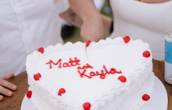 A Laidback Jersey Shore Wedding With a Backyard Feel