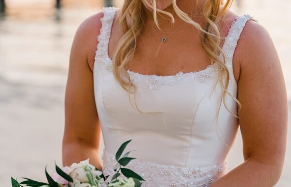 This Wedding Embraced the Bride and Groom’s Love of the Shore