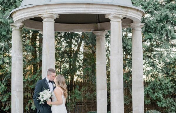 A Dreamy Winter Wedding at the Estate at Florentine Gardens