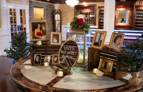 A Christmas-Inspired Wedding “Straight Out of a Hallmark Movie”