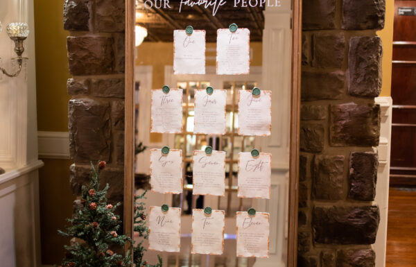 A Christmas-Inspired Wedding “Straight Out of a Hallmark Movie”
