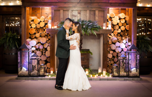 A Christmas-Inspired Wedding “Straight Out of a Hallmark Movie”
