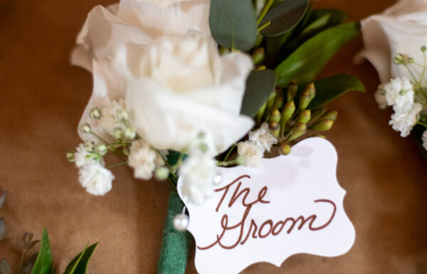 The Grounds Sparkled With a Layer of Snow at This Wedding