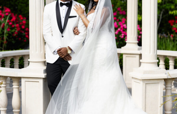 Touches of Blue Made This Glam Wedding Special