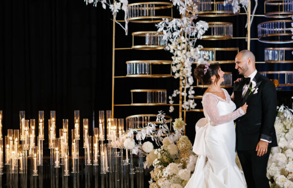 A Standout Sweetheart Table at This Black-And-White Wedding