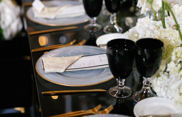 A Standout Sweetheart Table at This Black-And-White Wedding