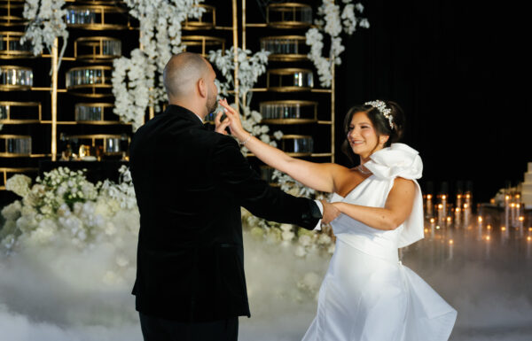 A Standout Sweetheart Table at This Black-And-White Wedding