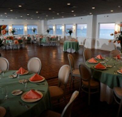 Martell’s Waters Edge Gallery 1