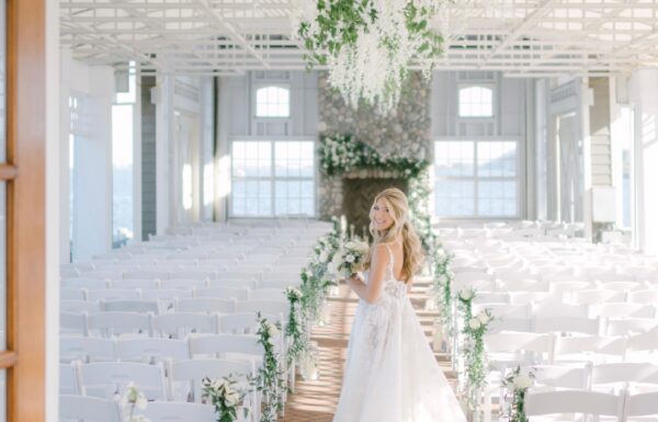 High School Sweethearts Tie the Knot in a Minimalist Coastal-Chic Wedding