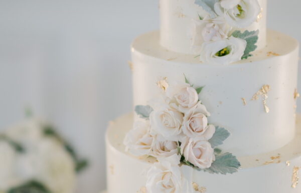 High School Sweethearts Tie the Knot in a Minimalist Coastal-Chic Wedding