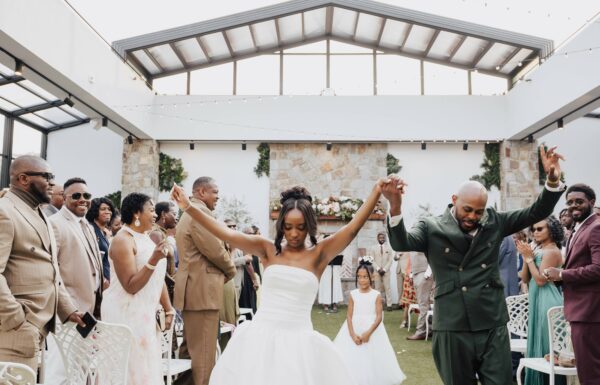 An elegant wedding at Perona Farms in Andover, New Jersey.