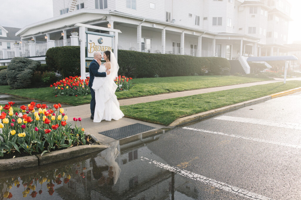 A wedding at Breakers on the Ocean.