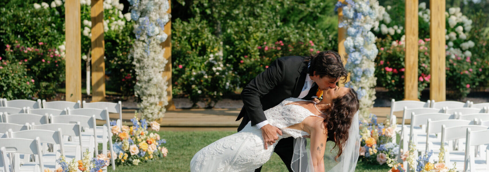 A Dreamy “On Cloud Nine”-Themed Wedding at a Winery