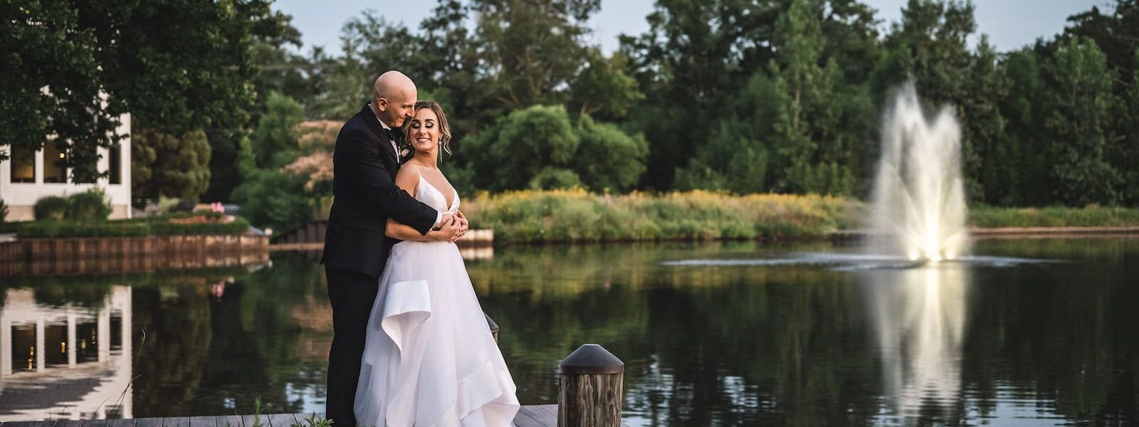 The Rutgers Mascot Got the Party Started at This Waterside Wedding