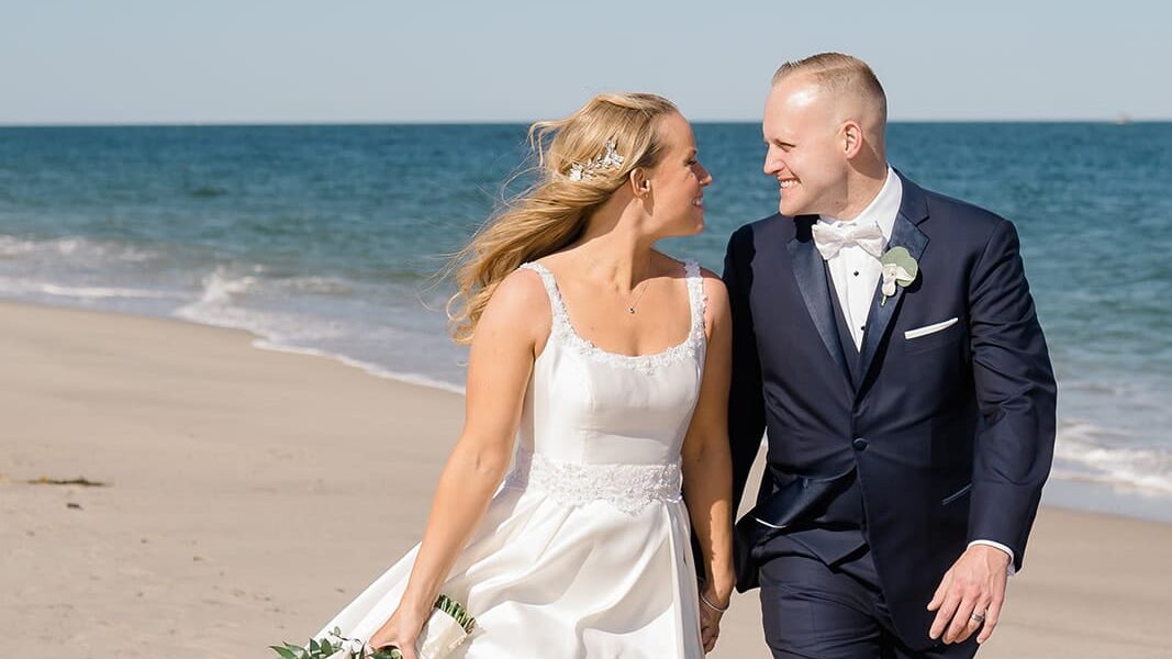 This Wedding Embraced the Bride and Groom’s Love of the Shore