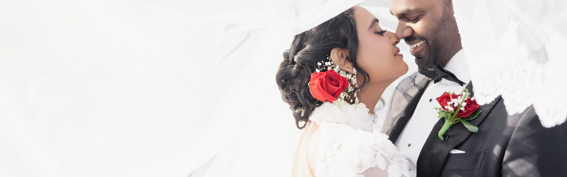 Extravagant Florals and Celestial Vibes at This “Starlight”-Themed Wedding