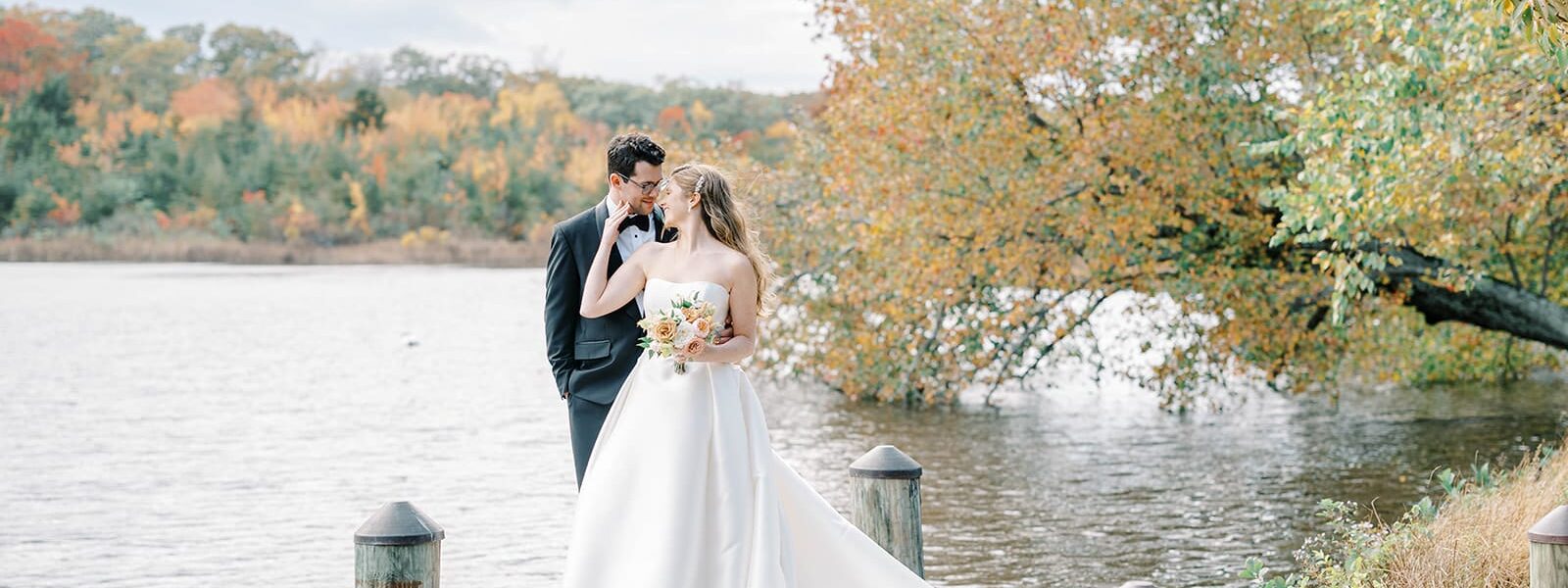 Soft Hues and Beautiful Florals at This Shore Wedding in the Fall