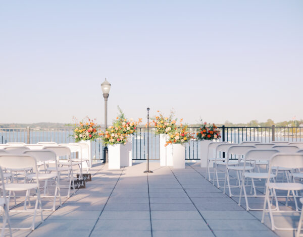 A wedding at Molly Pitcher Inn in Red Bank NJ.