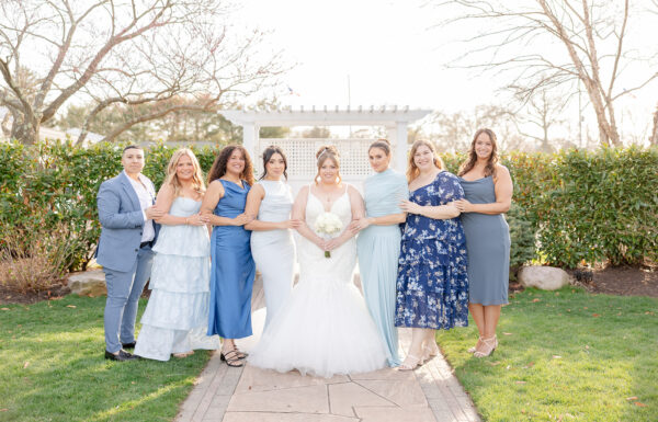 Waterfront Views Set the Scene for This Clarks Landing Yacht Club Wedding
