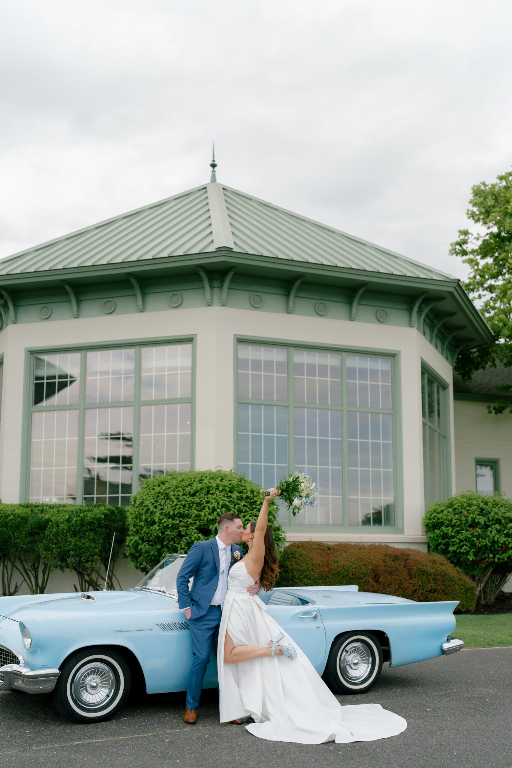 A Linwood Country Club wedding.