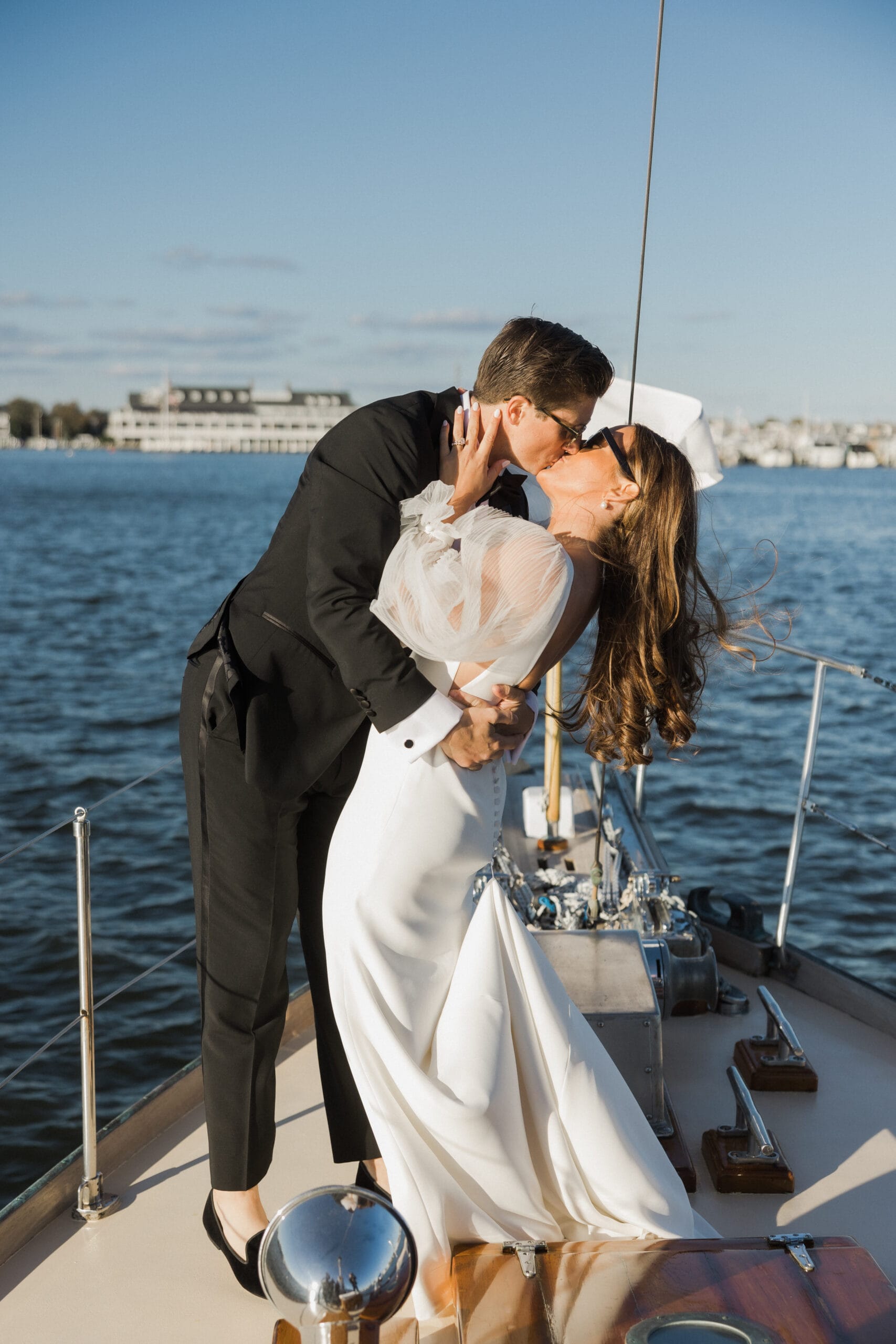 Fun and chic Jersey Shore wedding at Bay Head Yacht Club.