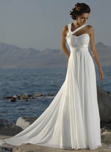 Rules for Your Beach Wedding Gown - New Jersey Bride